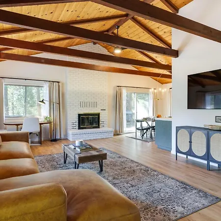 Stunning Twain Harte Cabin With Wraparound Deck!